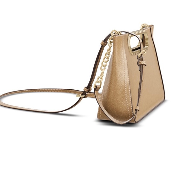 Michael Chelsea Large Leather Convertible Clutch Pale Gold - Picture 5 of 10